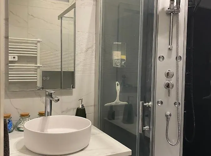 Lovely - Heart Of Menton, Near The Beach. * מנטון