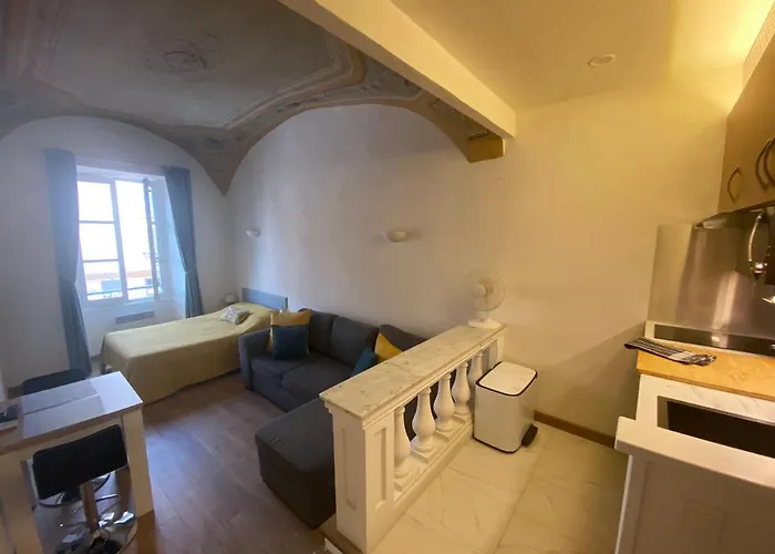 Apartment Lovely - Heart Of Menton, Near The Beach.